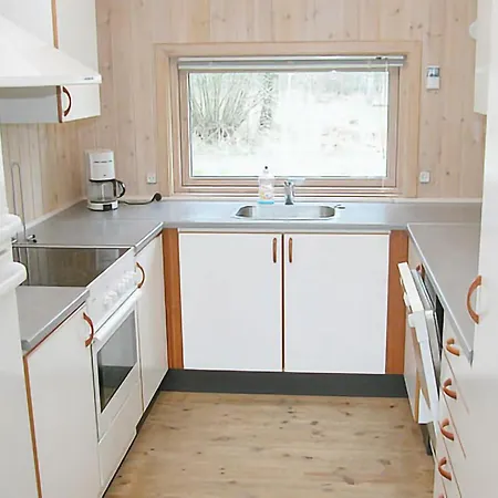 Σπίτι διακοπών Cozy Home In Aakirkeby With Sauna
