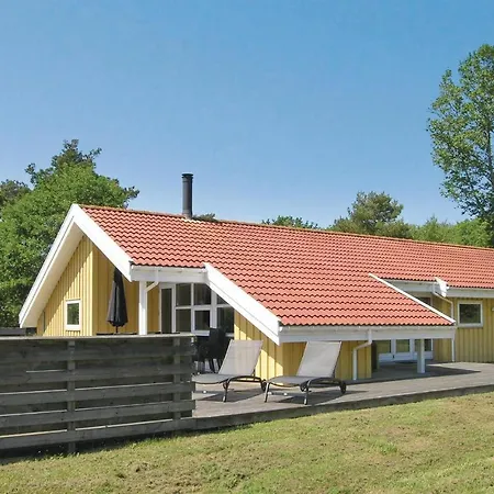 4 Bedroom Beautiful In Aakirkeby *